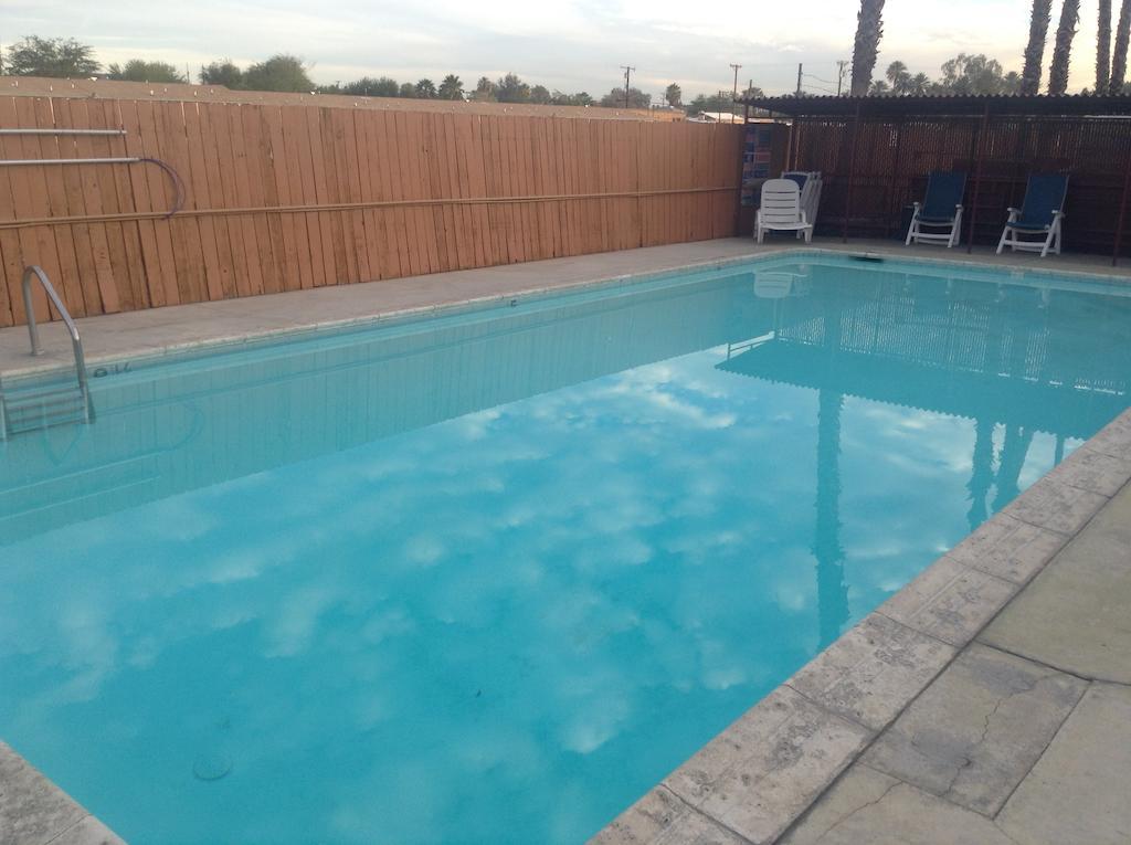 Tropics Motor Hotel Indio Εξωτερικό φωτογραφία