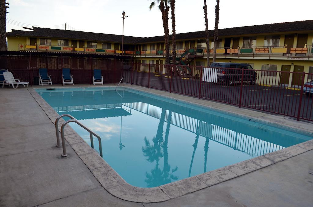 Tropics Motor Hotel Indio Εξωτερικό φωτογραφία